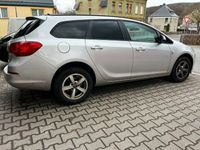 gebraucht Opel Astra Sports Tourer 2.0 TDI 121KW EZ 2014