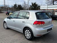 Gebraucht VW Golf VI Comfortline 122 PS (89 kW) 2009 Silber Kleinwagen