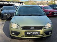 Gebraucht Ford Focus Trend 116 PS (85 kW) 2005 Grün Limousine