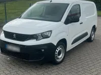 Gebraucht Peugeot Partner 101 PS (74 kW) 2019 Weiß Van / Kleinbus
