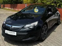 Gebraucht Opel Astra GTC 140 PS (102 kW) 2013 Karbonschw graphitschw midnigh Coupé