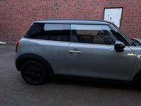 Gebraucht Mini Cooper 185 PS (136 kW) 2019 Grau Kleinwagen