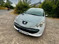 Gebraucht Peugeot 206 75 PS (55 kW) 2011 Weiß Limousine