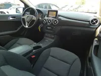 Gebraucht Mercedes B250 211 PS (155 kW) 2012 Blau Kleinwagen