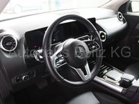 Gebraucht Mercedes GLA200 Progressive 163 PS (119 kW) 2020 Kosmosschwarz (metallic) SUV