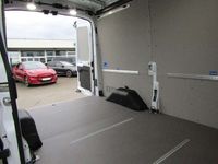 Gebraucht Ford E-Transit Trend 135 kW (184 PS) 2024 Frostweiß Van