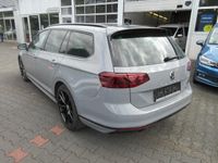 Gebraucht VW Passat Business 272 PS (200 kW) 2020 Scale silver metallic Kombi