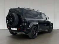 Gebraucht Land Rover Defender 304 PS (223 kW) 2023 Santorini black SUV