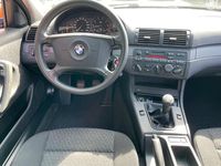Gebraucht BMW 318 Compact 143 PS (105 kW) 2002 Rot Kleinwagen