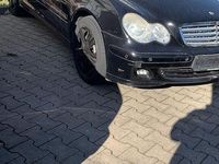 Gebraucht Mercedes 220 175 PS (128 kW) 2006 Schwarz Coupé