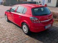 Second-hand Opel Astra 90 CP (66 kW) 2009 Roșu Berlinǎ