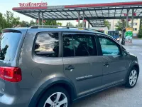 Gebraucht VW Touran Cross 115 PS (84 kW) 2011 Braun Van / Kleinbus