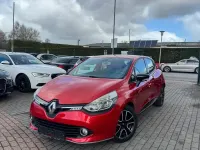 Używany Renault Clio IV Initiale Paris 90 KM (66 kW) 2014 Pomarańczowy Sedan/Limuzyna