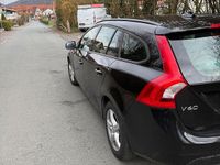 Gebraucht Volvo V60 190 PS (139 kW) 2016 Schwarz Kombi