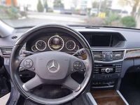 Gebraucht Mercedes E220 170 PS (125 kW) 2012 Grau Kombi