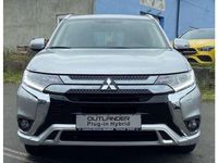 Gebraucht Mitsubishi Outlander P-HEV Basis 224 PS (164 kW) 2019 Sterlingsilber SUV