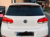 Gebraucht VW Golf VI 80 PS (58 kW) 2010 Weiß Kleinwagen