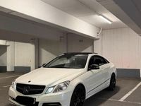Gebraucht Mercedes E350 265 PS (194 kW) 2012 Weiß Coupé