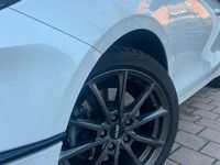 Gebraucht Kia Ceed 136 PS (100 kW) 2024 Weiß Kleinwagen