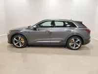 Gebraucht Audi e-tron Ambiente 369 kW (503 PS) 2022 Daytonagrau perleffekt SUV