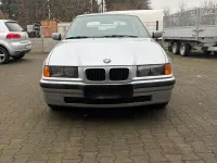 Używany BMW 318 140 KM (102 kW) 1997 Szary Sedan/Limuzyna
