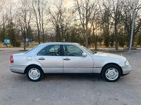 Gebraucht Mercedes C180 122 PS (89 kW) 1997 Silber Limousine