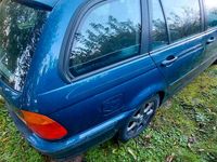Gebraucht BMW 318 140 PS (102 kW) 2005 Blau Kombi
