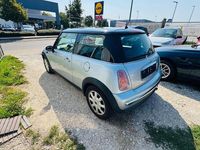 Usado Mini ONE 90 HP (66 kW) 2003 Prateado Citadino