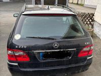 Gebraucht Mercedes E220 Elegance 170 PS (125 kW) 2007 Schwarz Kombi