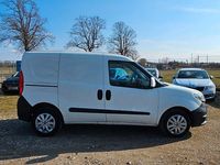 Gebraucht Fiat Doblò 90 PS (66 kW) 2016 Weiß Van / Kleinbus