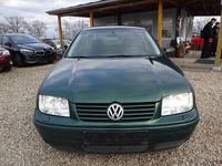 Gebraucht VW Bora Comfortline 90 PS (66 kW) 1998 Grün Limousine