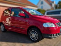 Gebraucht VW Fox 54 PS (39 kW) 2008 Rot Kleinwagen
