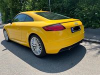 Gebraucht Audi TT 179 PS (131 kW) 2016 Gelb Coupé