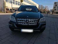 Gebraucht Mercedes ML350 231 PS (169 kW) 2010 Grau SUV