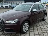 Gebraucht Audi A1 Sportback Sport 86 PS (63 kW) 2014 Shirazrot / florettsilber Kleinwagen