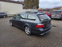 Gebraucht BMW 525 197 PS (144 kW) 2007 Grau Limousine