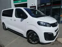 Gebraucht Opel Zafira Life 177 PS (130 kW) 2022 Casablancaweiss/glacier Van / Kleinbus
