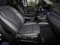 Gebraucht Mercedes V300 Avantgarde 237 PS (174 kW) 2024 Sodalithblau met. Van / Kleinbus