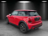 Gebraucht Mini Cooper Classic 136 PS (100 kW) 2021 Rot Kleinwagen