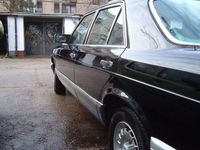 Gebraucht Mercedes 300 170 PS (125 kW) 1983 Schwarz Limousine