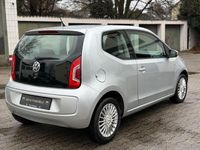 Gebraucht VW up! high up! 75 PS (55 kW) 2012 Silber Kleinwagen