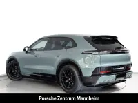 Gebraucht Porsche Cayenne Electric Chrono 325 kW (442 PS) 2026 Gruen SUV