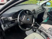 Second-hand BMW 320 170 CP (125 kW) 2002 Negru Break