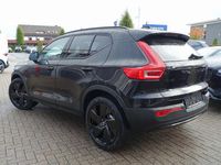 Neu Volvo XC40 Plus 163 PS (119 kW) 2025 Onyx black SUV
