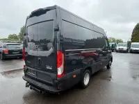 Gebraucht Iveco Daily 179 PS (131 kW) 2020 Schwarz Van / Kleinbus