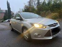 Gebraucht Ford Focus Titanium 182 PS (133 kW) 2011 Silber Limousine