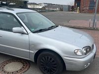 Gebraucht Toyota Corolla 110 PS (80 kW) 2001 Silber Kombi
