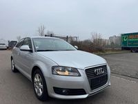 Gebraucht Audi A3 Ambiente 105 PS (77 kW) 2009 Silber Kleinwagen