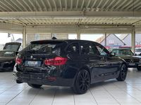Gebraucht BMW 330 Sport Line 252 PS (185 kW) 2018 Schwarz Kombi
