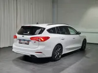 Używany Ford Focus ST 190 KM (139 kW) 2021 Biały Hatchback